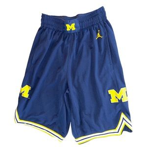 Nike Air Jordan Youth Boy's Michigan Wolverine Navy Basketball Shorts- Size L